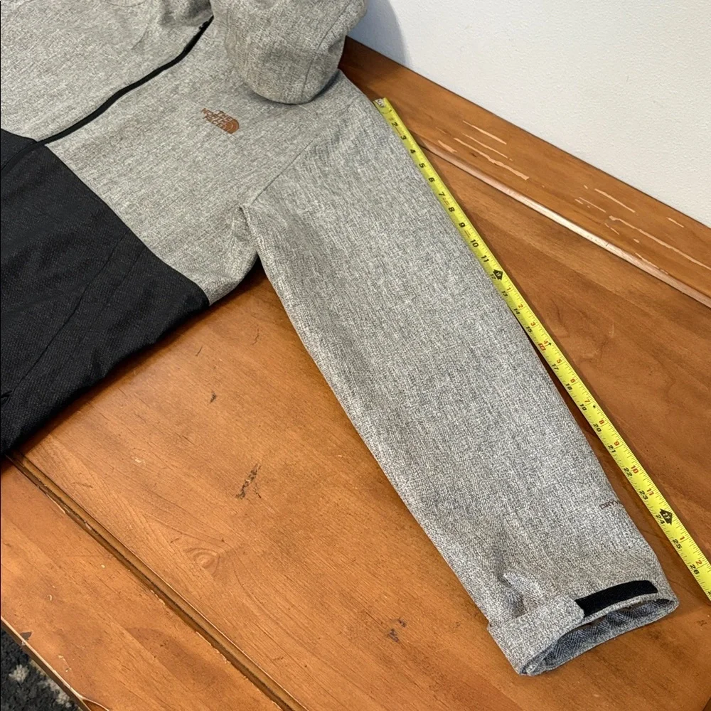 The North Face Millerton Gray and Black Performance Jacket Size XL